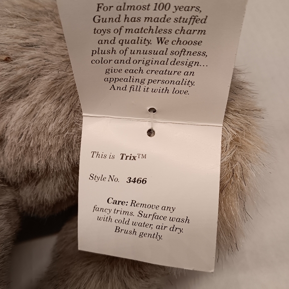 Vintage Gund Bunny Rabbit Plush Trix #3466 12" with Tags 1985 - Picture 4 of 9